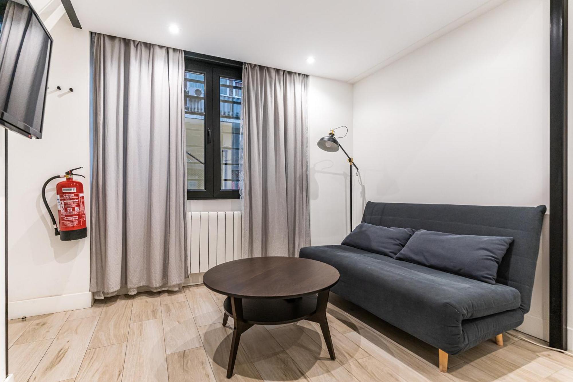 Cc Atocha Apartments Madrid Ngoại thất bức ảnh